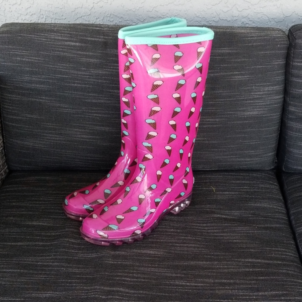 Rain boots